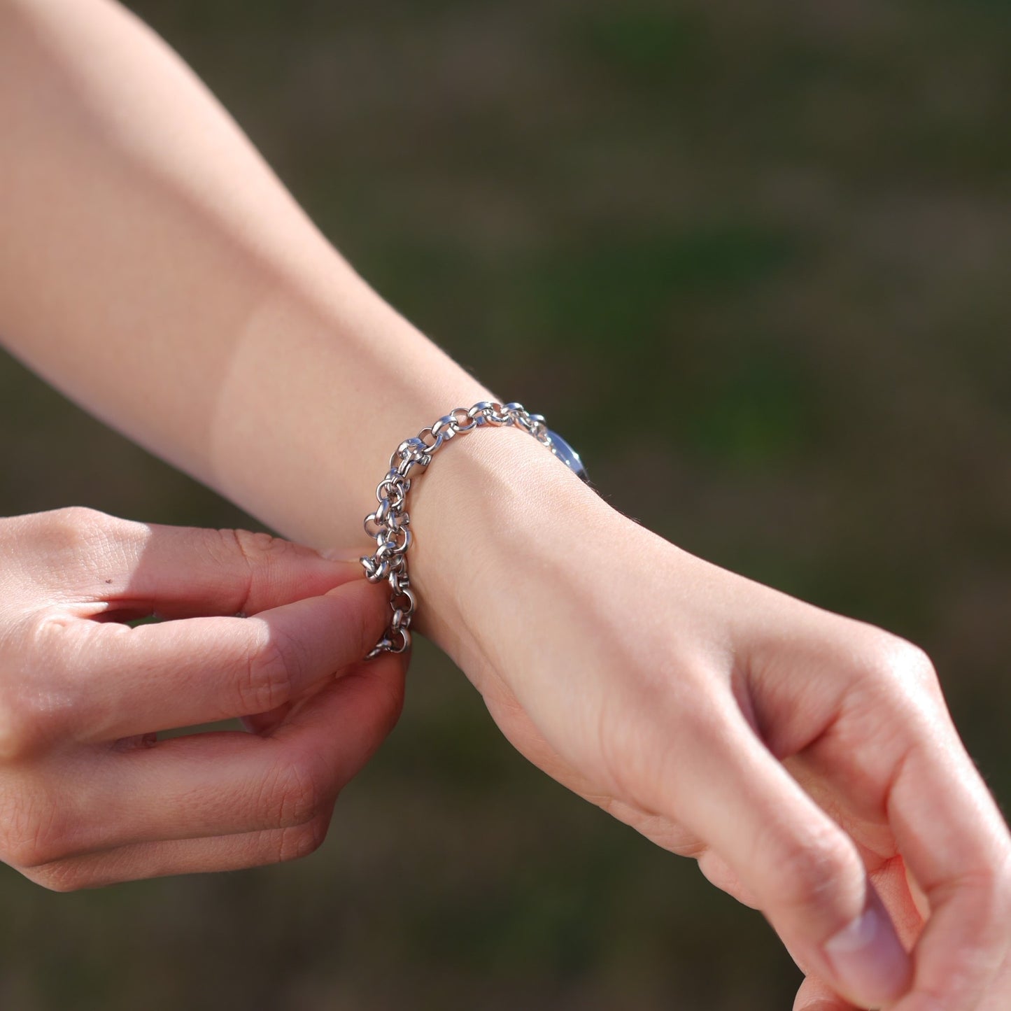 Lily Aromatherapy Diffuser Bracelet
